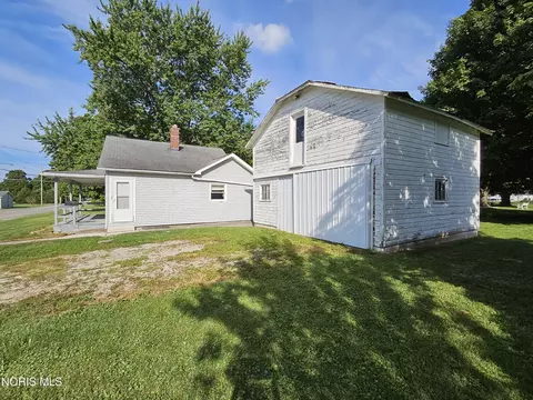 Exterior - 376 W Spring St, Upper Sandusky, OH 43351 photo 3 of 9