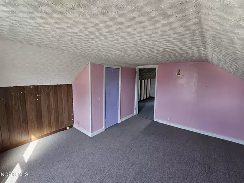 Bedroom - 376 W Spring St, Upper Sandusky, OH 43351 photo 4 of 6