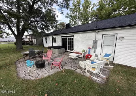 Exterior - 204 John St, Bryan, OH 43506 photo 3 of 5