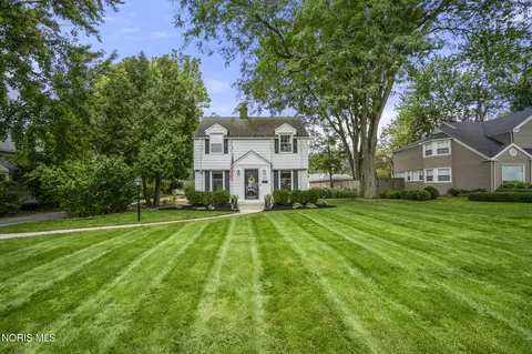 420 E 6th St, Perrysburg, OH 43551