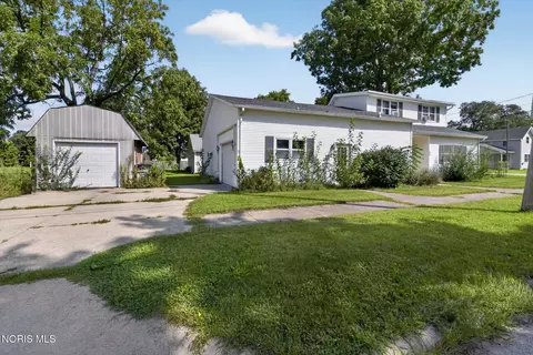 Exterior - 322 Lightner St, Bradner, OH 43406 photo 7 of 8