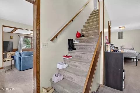 Entry Way - 322 Lightner St, Bradner, OH 43406 photo 5 of 5
