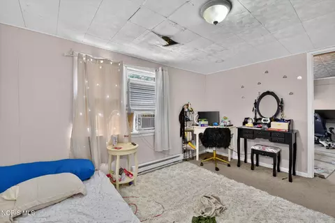 Bedroom - 322 Lightner St, Bradner, OH 43406 photo 3 of 3