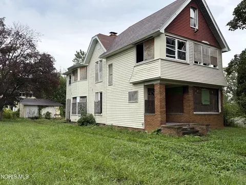 747 Euclid Ave, Toledo, OH 43605