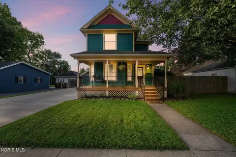 404 Maplewood Ave, Delta, OH 43515