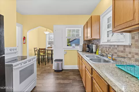 Kitchen - 1321 Addington Rd, Toledo, OH 43607 photo 1 of 3