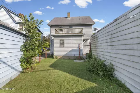 Exterior - 1321 Addington Rd, Toledo, OH 43607 photo 2 of 2