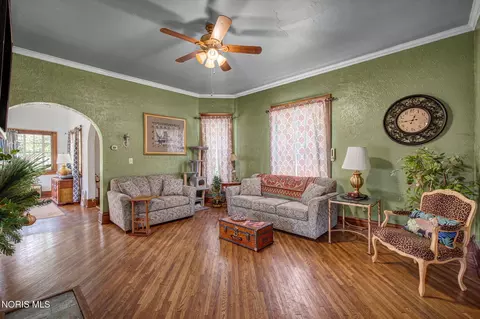 Living - 201 E Johnson St, Upper Sandusky, OH 43351 photo 1 of 3