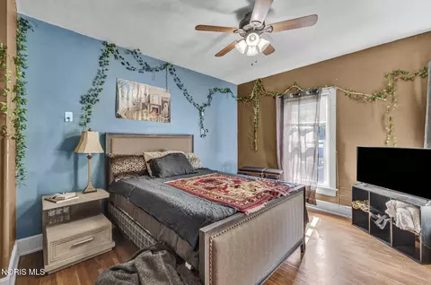 Bedroom - 201 E Johnson St, Upper Sandusky, OH 43351 photo 2 of 2