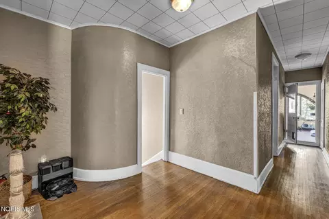 Entry Way - 201 E Johnson St, Upper Sandusky, OH 43351 photo 4 of 4
