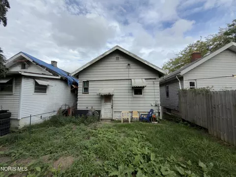 Exterior - 2815 E St, Toledo, OH 43608 photo 1 of 1
