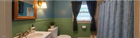 Bath - 2815 E St, Toledo, OH 43608 photo 2 of 2
