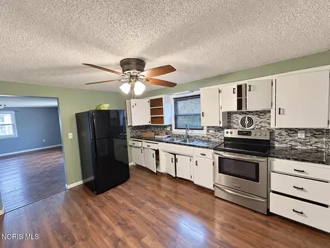 Kitchen - 211 N Walnut St, Paulding, OH 45879 photo 3 of 3