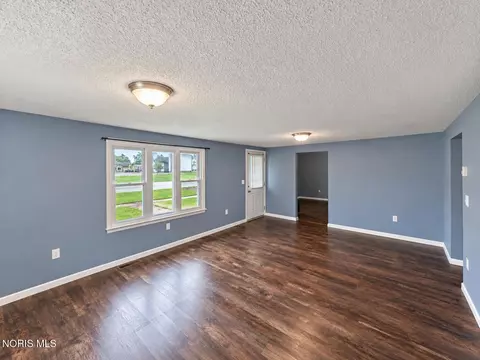 Living - 211 N Walnut St, Paulding, OH 45879 photo 2 of 3