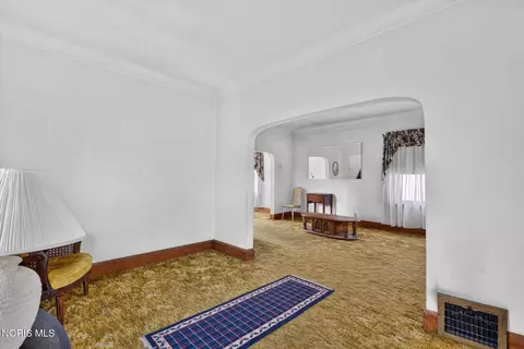 Living - 610 Marmion Ave, Toledo, OH 43607 photo 3 of 3