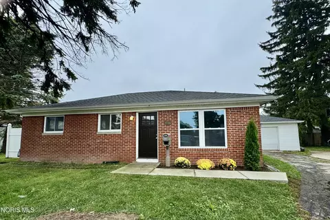 2716 112th St, Toledo, OH 43611