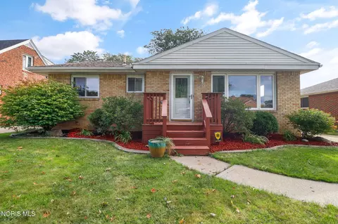 4332 289th St, Toledo, OH 43611