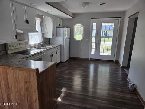 Kitchen - 502 W Jackson St, Paulding, OH 45879 photo 1 of 2