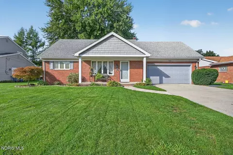 1512 Highland Green Dr, Toledo, OH 43614