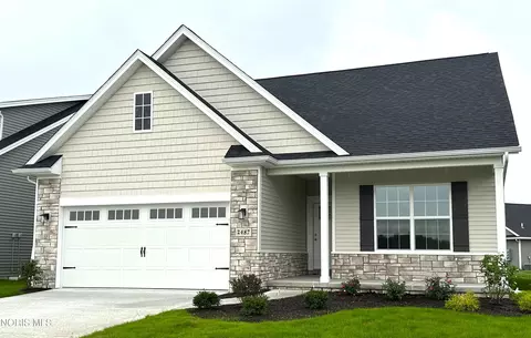 2487 Cross Ridge Rd, Perrysburg, OH 43551