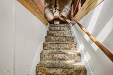 Entry Way - 649 Elysian Ave, Toledo, OH 43607 photo 3 of 3