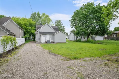 Exterior - 308 Monroe St, Delta, OH 43515 photo 3 of 8
