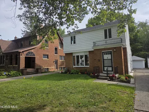 2716 Powhattan Pkwy, Toledo, OH 43606