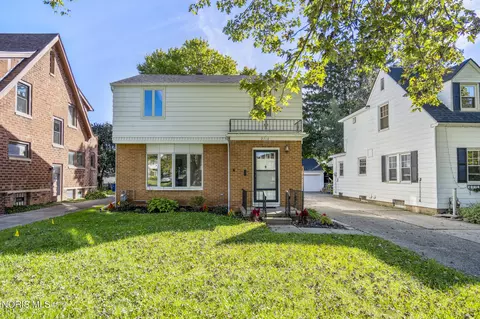 2716 Powhattan Pkwy, Toledo, OH 43606