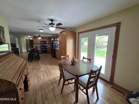 Dining - 403 Enterprise St, Leipsic, OH 45856 photo 2 of 4