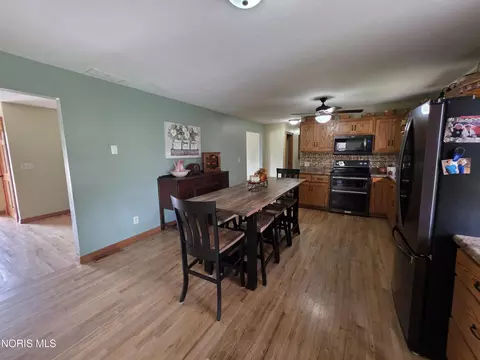 Dining - 403 Enterprise St, Leipsic, OH 45856 photo 1 of 4
