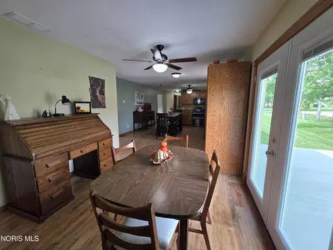 Dining - 403 Enterprise St, Leipsic, OH 45856 photo 3 of 4