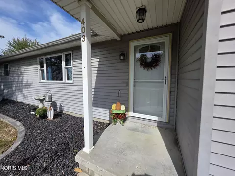 Exterior - 403 Enterprise St, Leipsic, OH 45856 photo 1 of 2