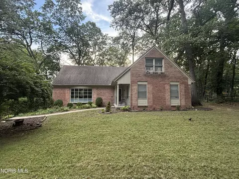 5039 Willow Glen Rd, Sylvania, OH 43560