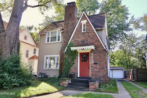 3239 Algonquin Pkwy, Toledo, OH 43606