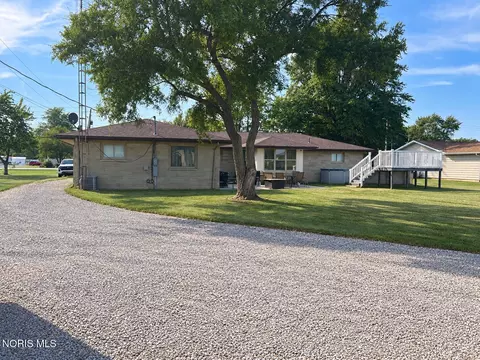 Exterior - 742 E Perry St, Paulding, OH 45879 photo 8 of 8