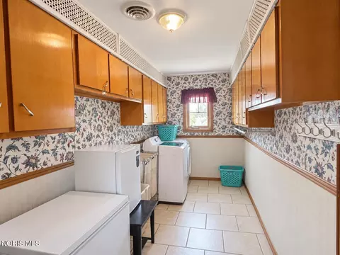 Other - 742 E Perry St, Paulding, OH 45879 photo 2 of 8