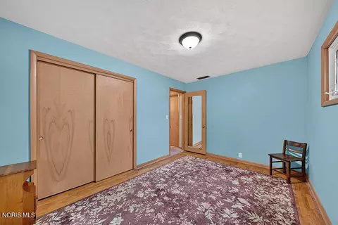 Bedroom - 1141 Brookside Dr, Findlay, OH 45840 photo 2 of 10