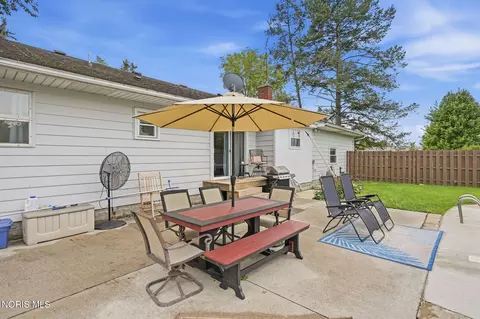 Exterior - 5681 W Tiffin St, Bascom, OH 44809 photo 9 of 15
