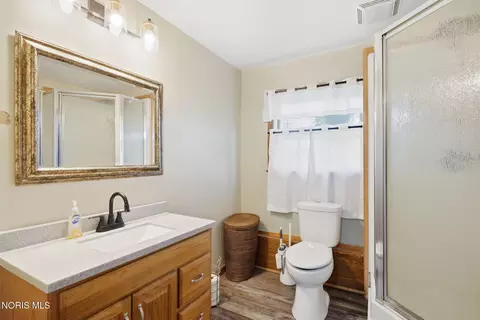 Bath - 5681 W Tiffin St, Bascom, OH 44809 photo 3 of 3