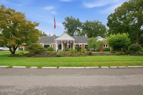4331 Imperial Dr, Toledo, OH 43615