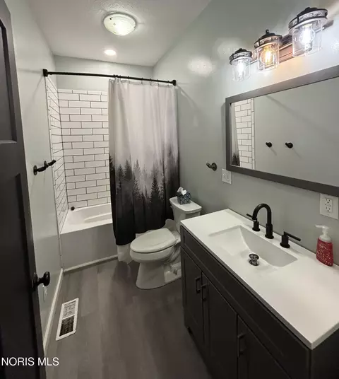 Bath - 112 E Short St, Stryker, OH 43557 photo 1 of 1
