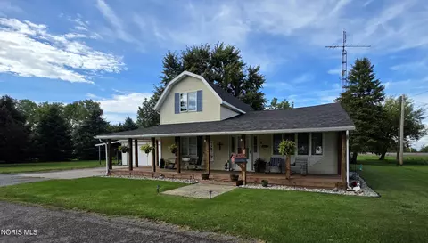 Exterior - 211 E Broadway St, Leipsic, OH 45856 photo 1 of 1