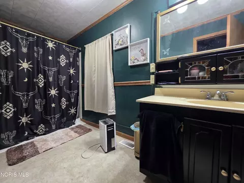Bath - 211 E Broadway St, Leipsic, OH 45856 photo 1 of 2