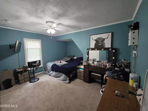 Bedroom - 211 E Broadway St, Leipsic, OH 45856 photo 1 of 4