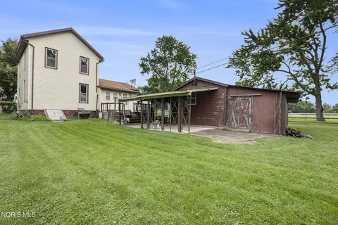 Exterior - 433 E Main St, Napoleon, OH 43545 photo 6 of 10