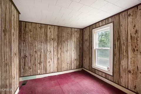 Bedroom - 433 E Main St, Napoleon, OH 43545 photo 1 of 2