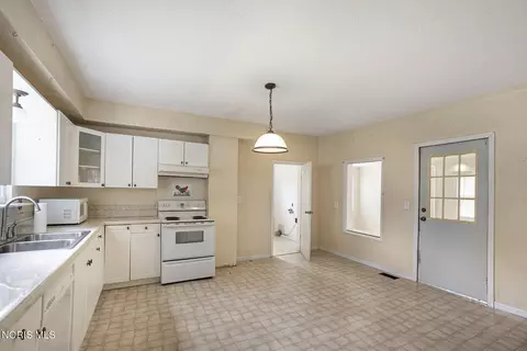 Kitchen - 433 E Main St, Napoleon, OH 43545 photo 1 of 2