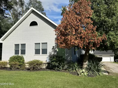 5728 Mantey Ln, Toledo, OH 43623