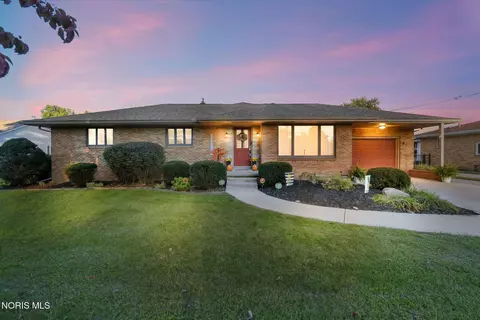 143 S Berlin Ave, Oregon, OH 43616