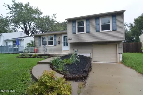 4216 Northshire Rd, Toledo, OH 43611